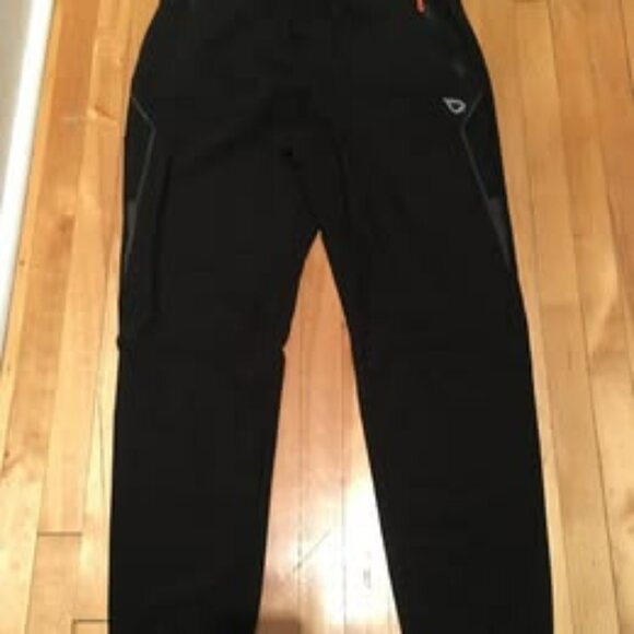 NEW WITH TAGS *** Baleaf Woman's athletic pants SMALL - Picture 2 of 4